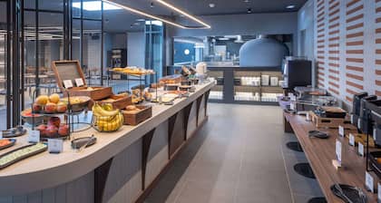 Holiday Inn Express and Suites Lisbon Principe Real by IHG