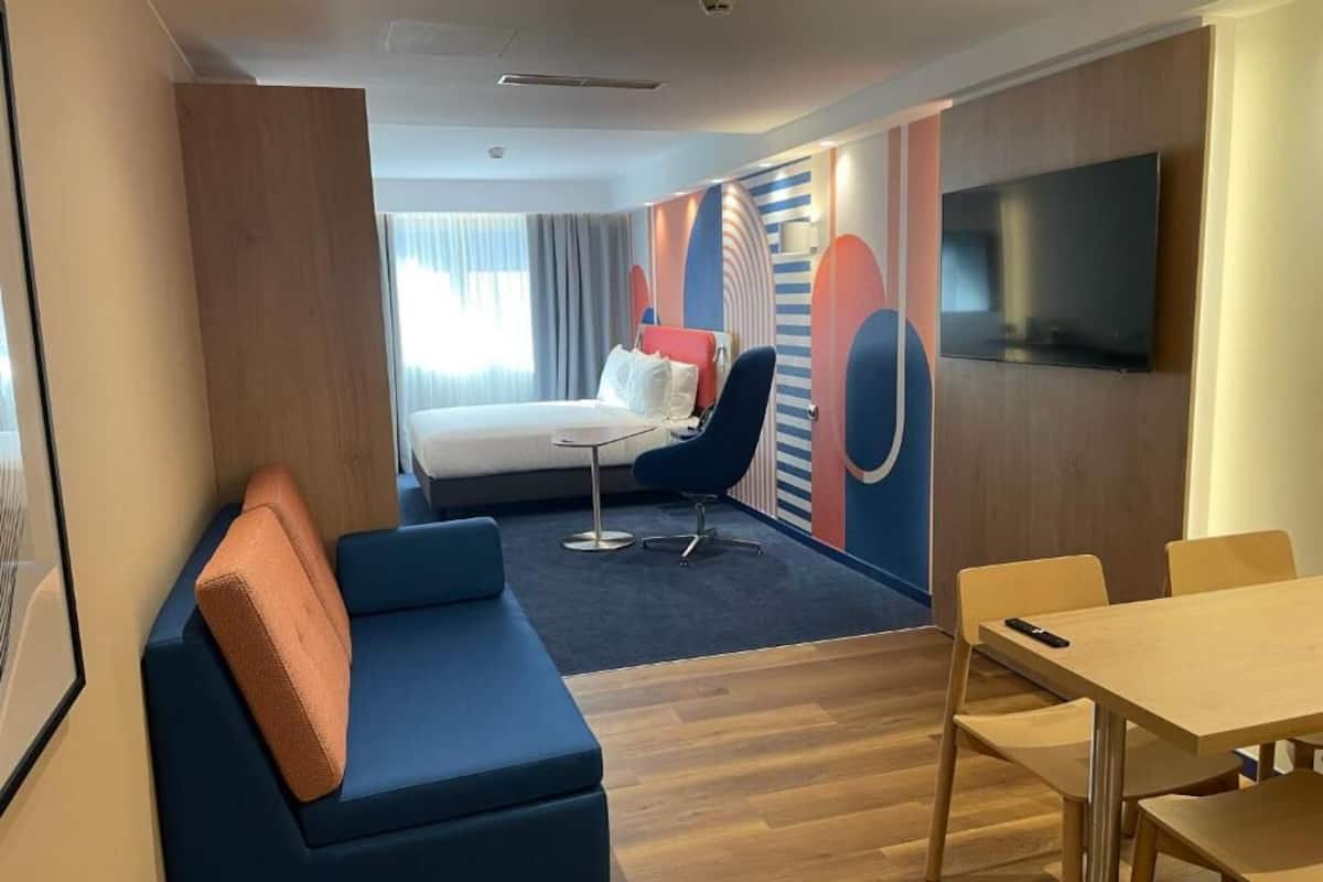 Desk, iron/ironing board, free WiFi, bed sheets