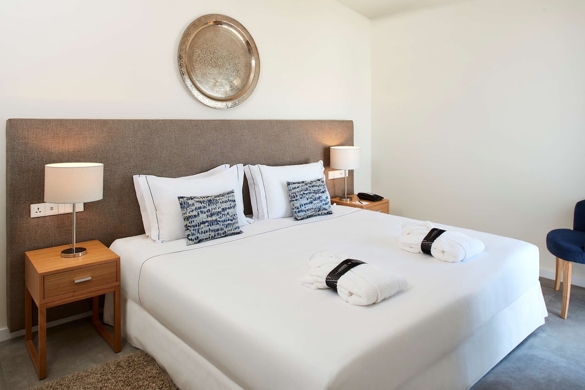 1 bedroom, minibar, in-room safe, desk