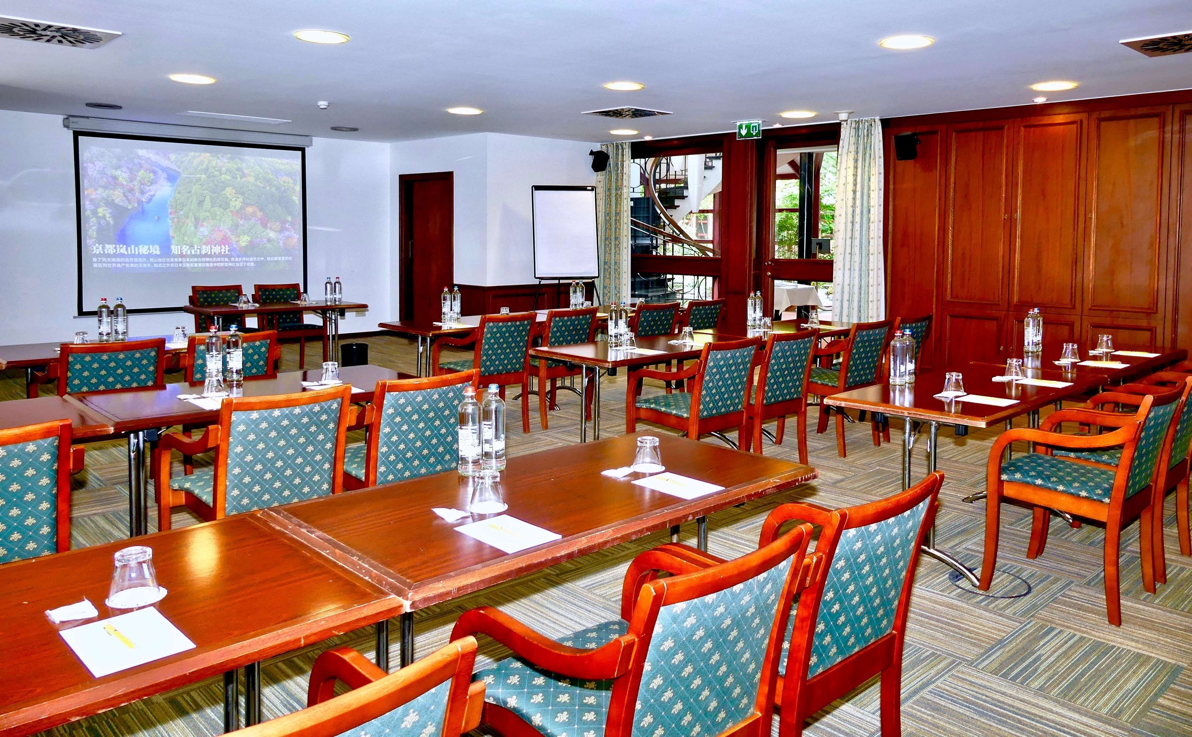 minibar, in-room safe, desk, laptop workspace