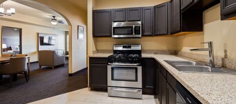 Best Western Plus Hill Country Suites