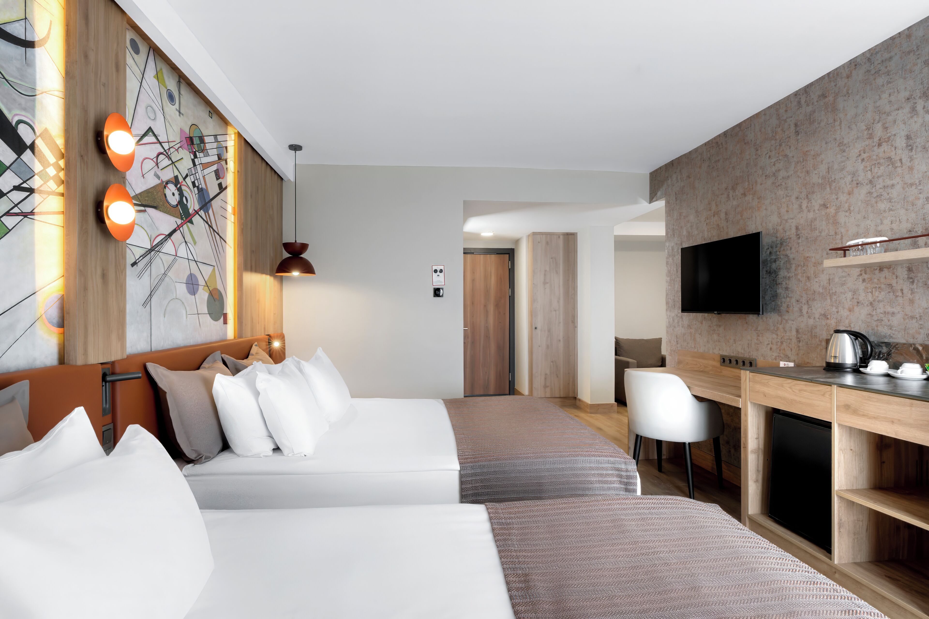 Deluxe Suite, Multiple Beds, Non Smoking (with Sofabed) | Minibar, in-room safe, desk, iron/ironing board