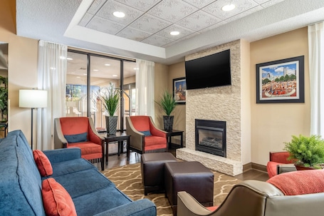 Lobby. Comfort Inn & Suites Atlanta/Smyrna