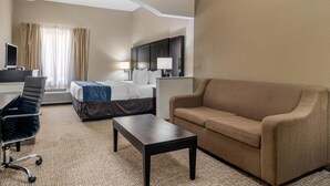Premium bedding, in-room safe, desk, laptop workspace - Comfort Inn & Suites Atlanta/Smyrna (Smyrna)