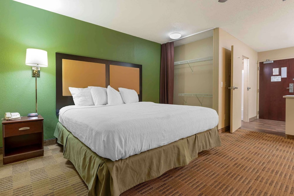 Extended Stay America Suites Chicago Schaumburg I90