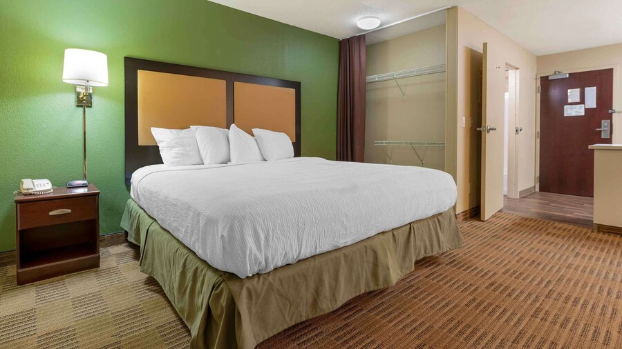 Extended Stay America Suites Chicago Schaumburg I90