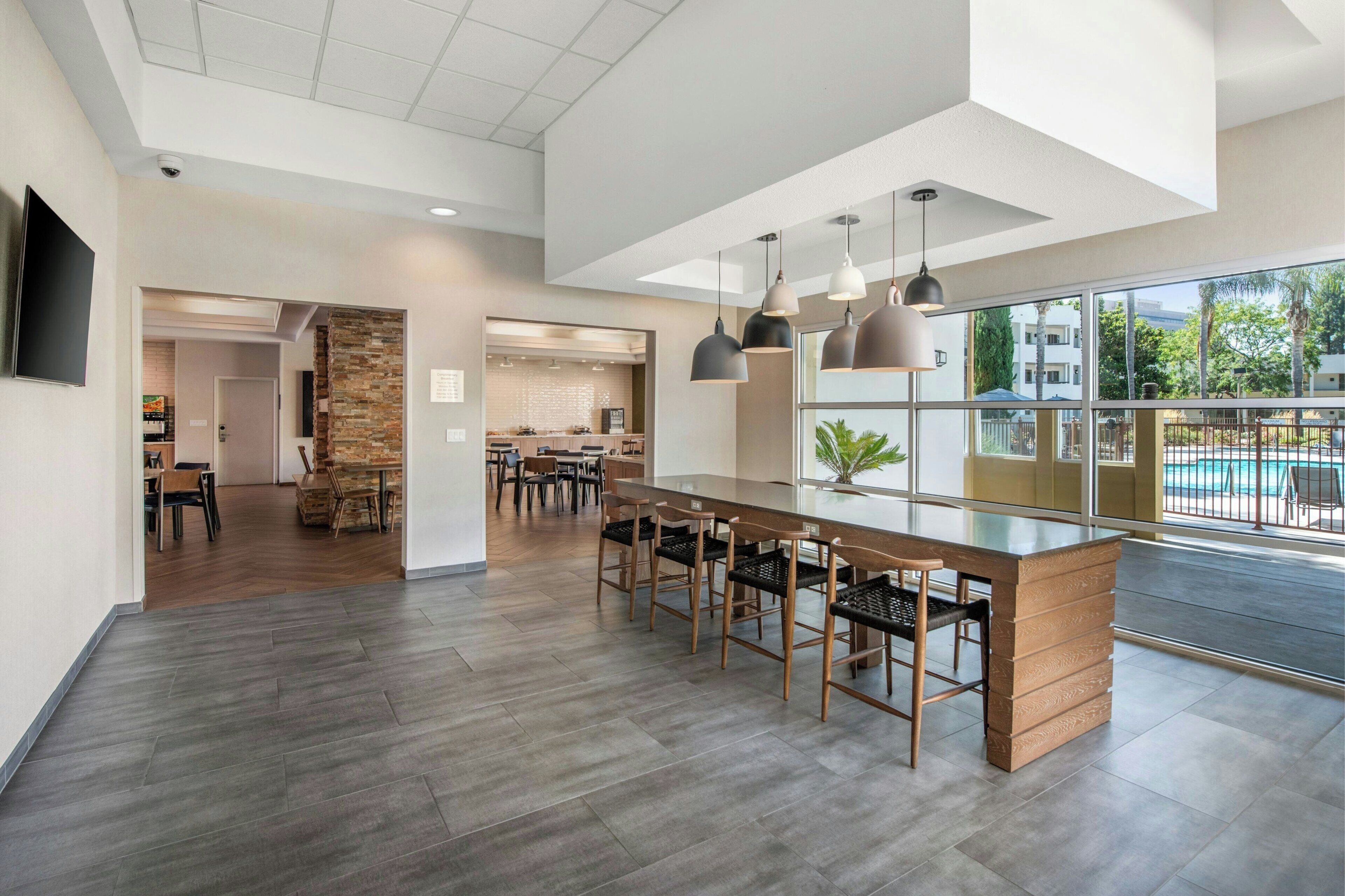 Free daily buffet breakfast