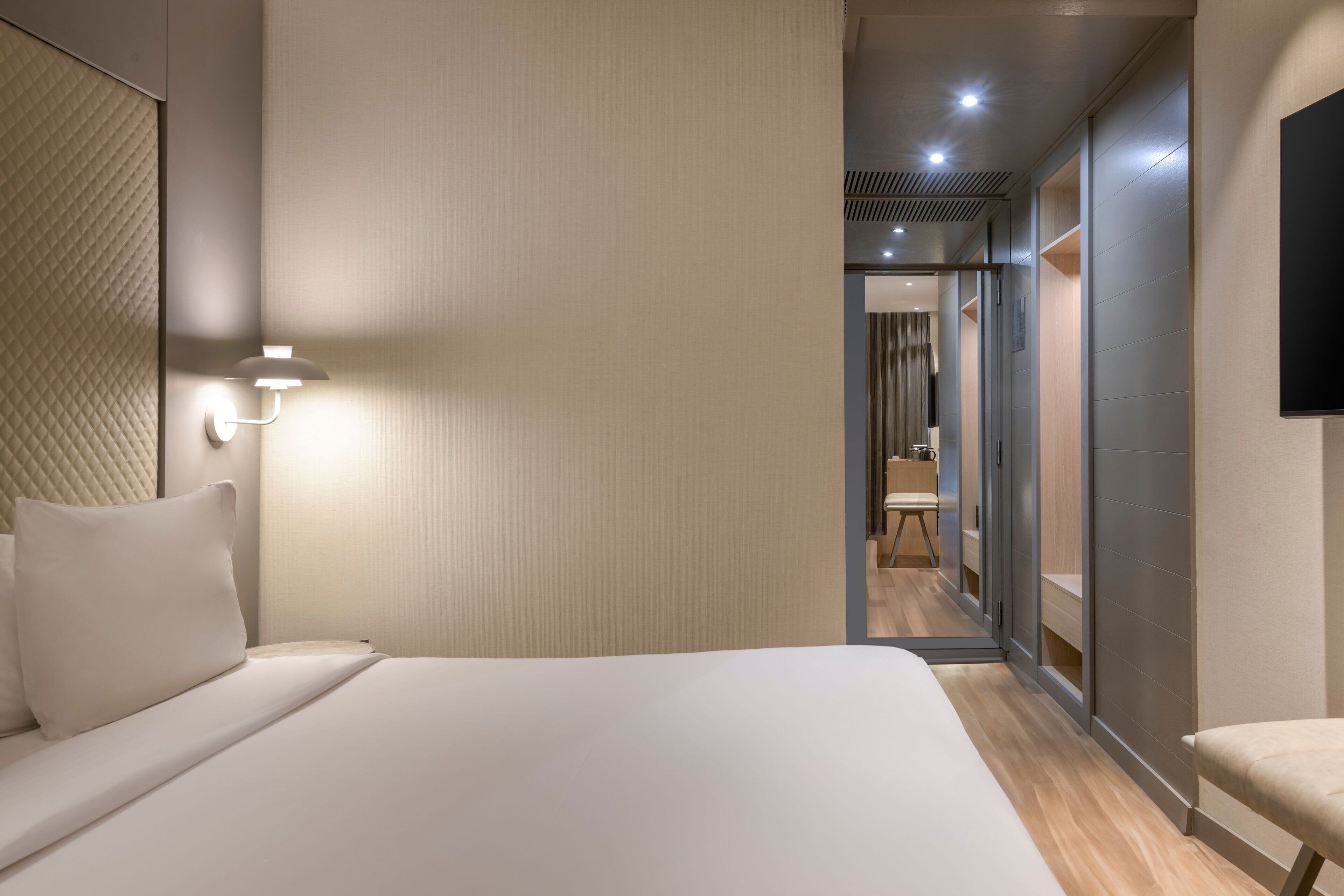 minibar, in-room safe, desk, blackout curtains