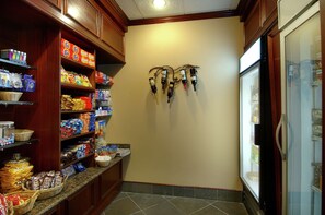 Snack bar