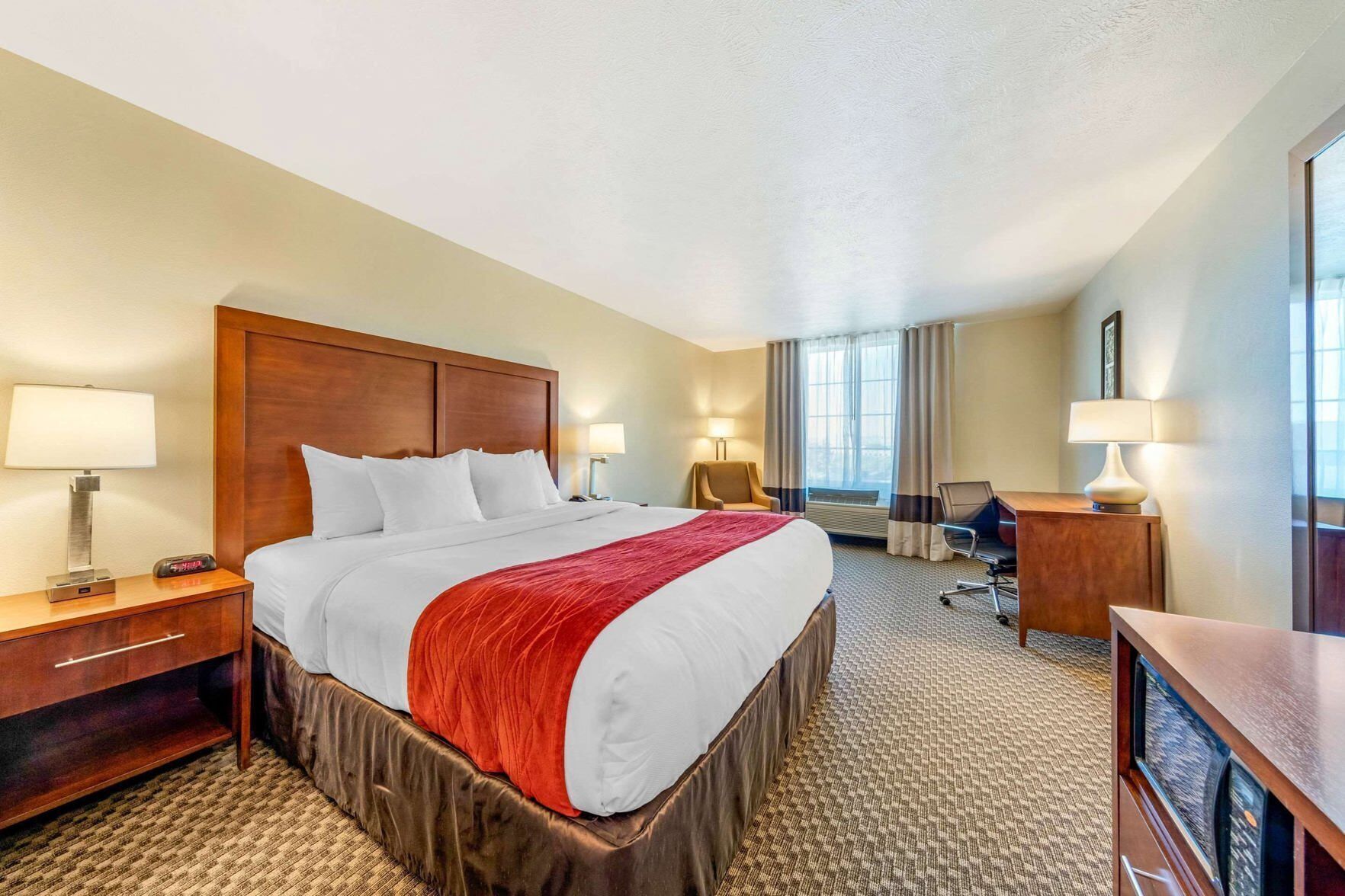 In-room safe, desk, laptop workspace, blackout drapes