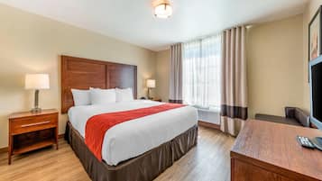 Suite, 1 trÚs grand lit et 1 canapé-lit, non-fumeurs | Coffres-forts dans les chambres, bureau