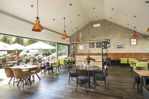 Restaurant - Hotel Am Wald (Monheim)