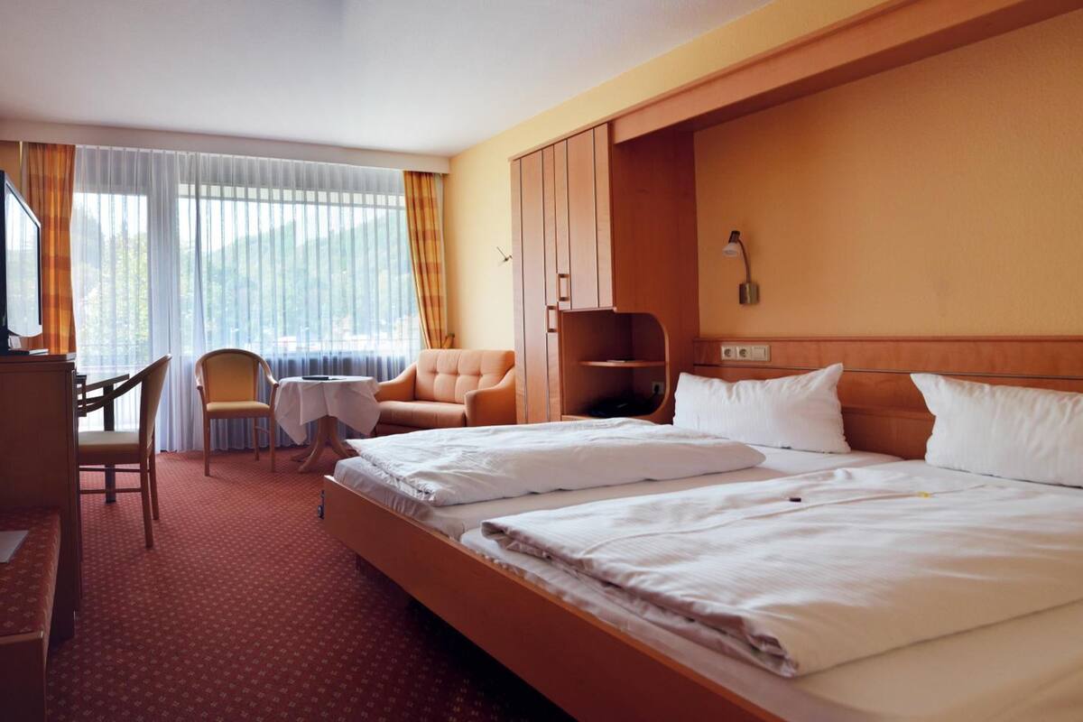 1 bedroom, premium bedding, minibar, in-room safe