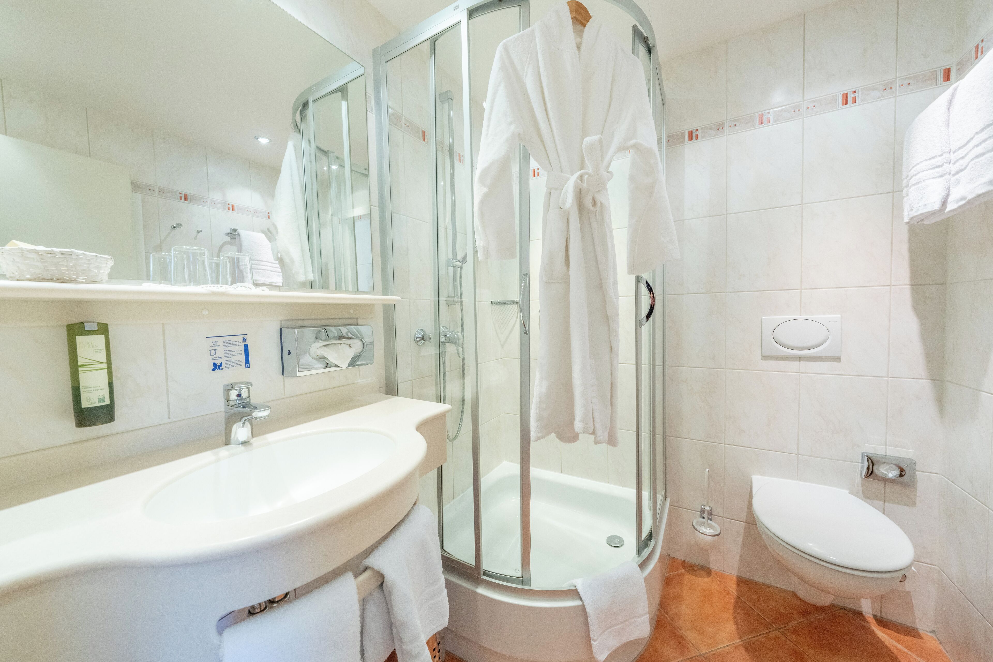 Einzelzimmer | Badezimmer