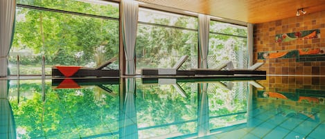 Sauna, hot tub, body treatments, body scrubs, facials