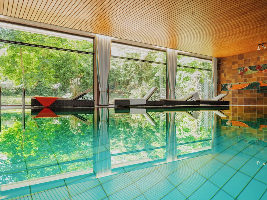 Sauna, hot tub, body treatments, body scrubs, facials