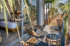 Deluxe Quadruple Room | Terrace/patio - Magda Hotel (Hersonissos)