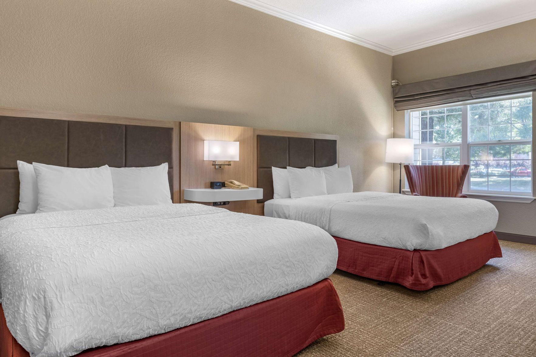 In-room safe, iron/ironing board, free WiFi, bed sheets