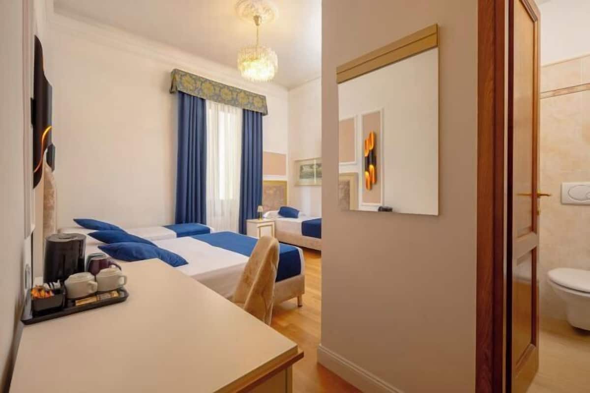 Literie hypoallergénique, surmatelas, coffres-forts dans les chambres
