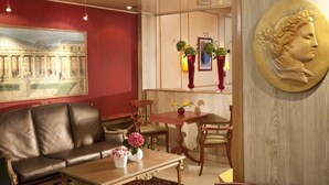 Unclassified image, 5 of 36, button - Hotel Montpensier Paris (Paris)