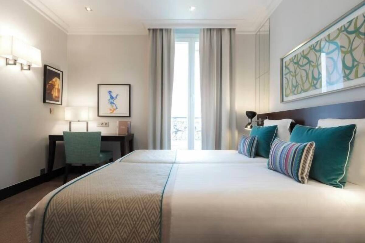 Minibar, coffre-fort, bureau, système d’insonorisation
