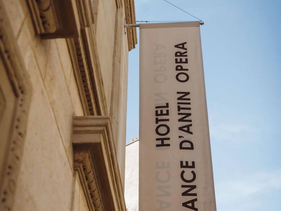 Senyal per a l'Hotel France D'Antin Opera.