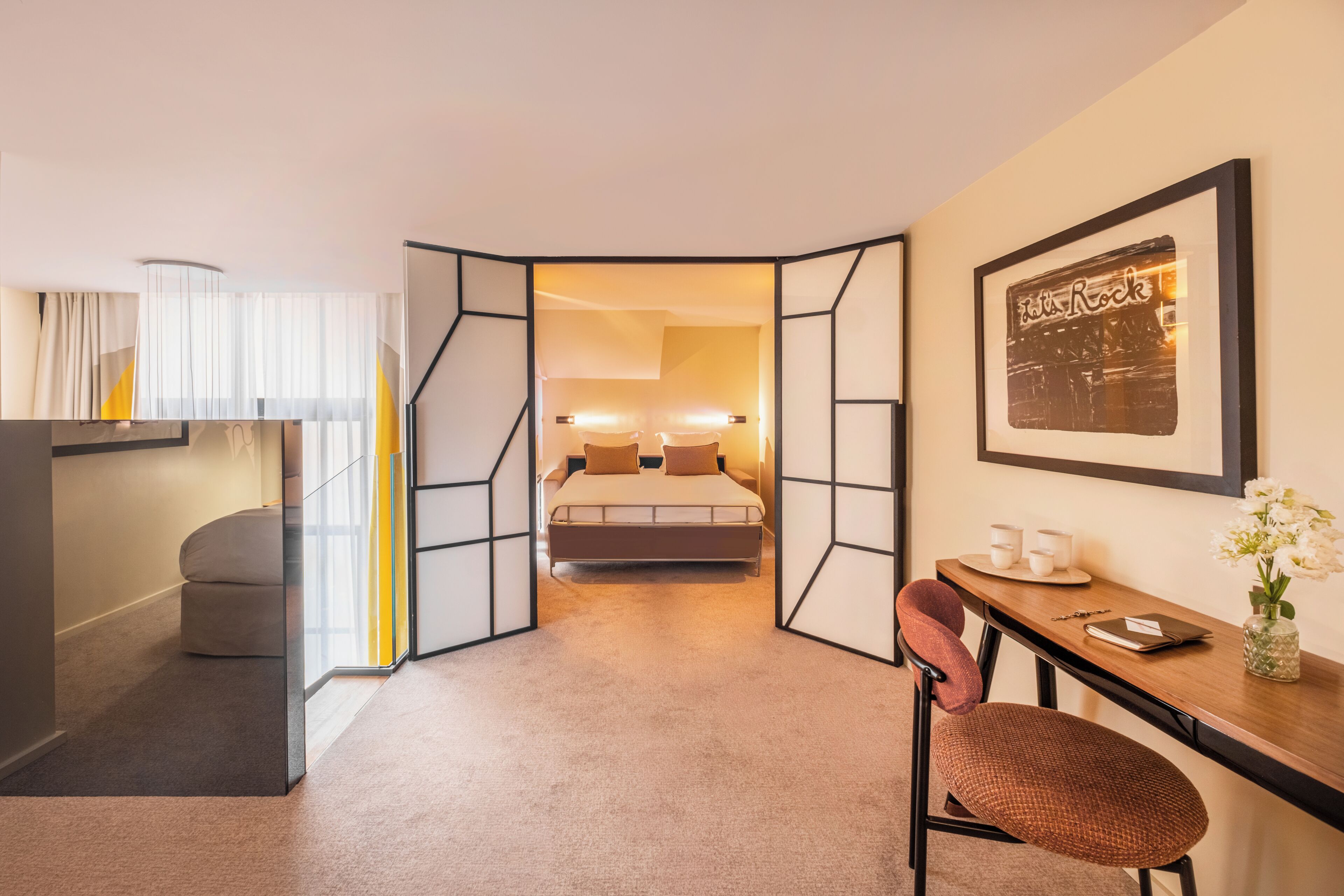 Dúplex (Suite Duplex) | Ropa de cama de alta calidad y minibar 