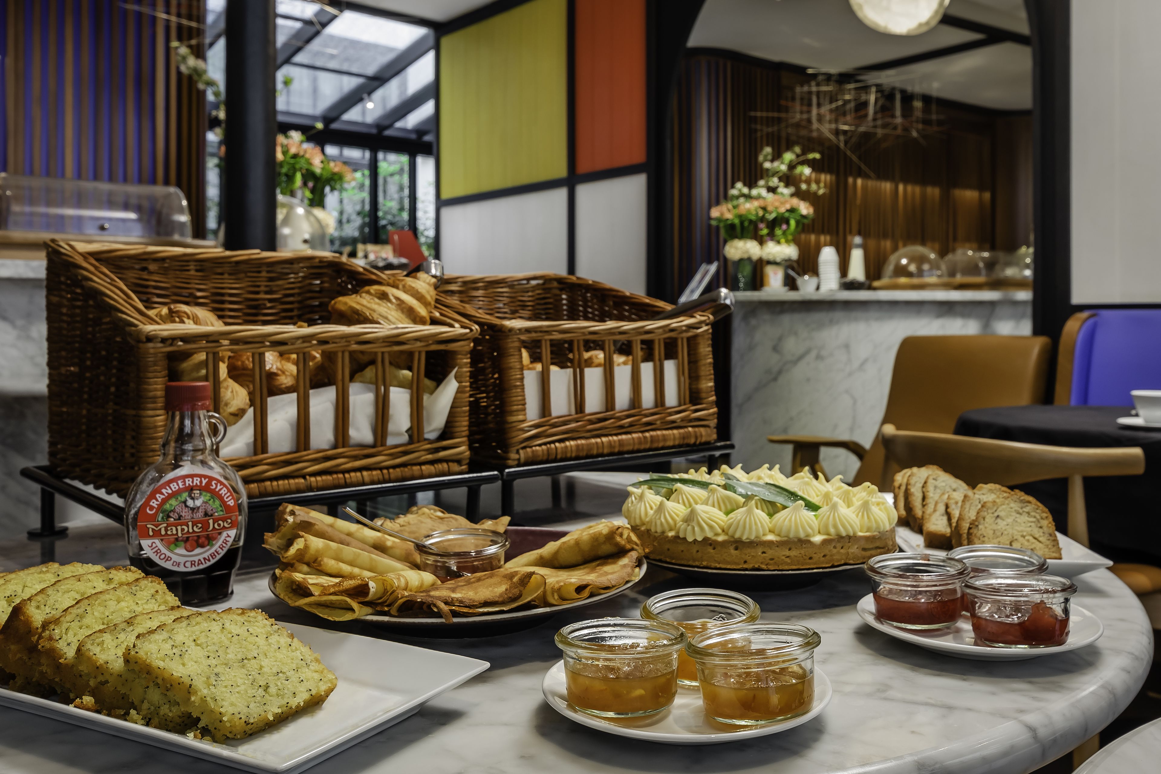 daily buffet breakfast (eur 24 per person)