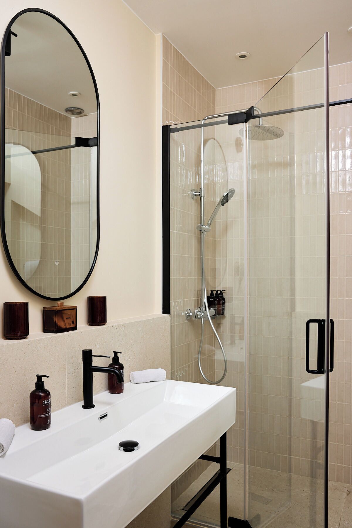 Executive Double Room | Bathroom | Rainfall showerhead, designer toiletries, hair dryer, bathrobes