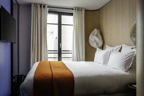 Single Room | Premium bedding, minibar, in-room safe, individually furnished