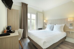 Coffres-forts dans les chambres, bureau, rideaux occultants