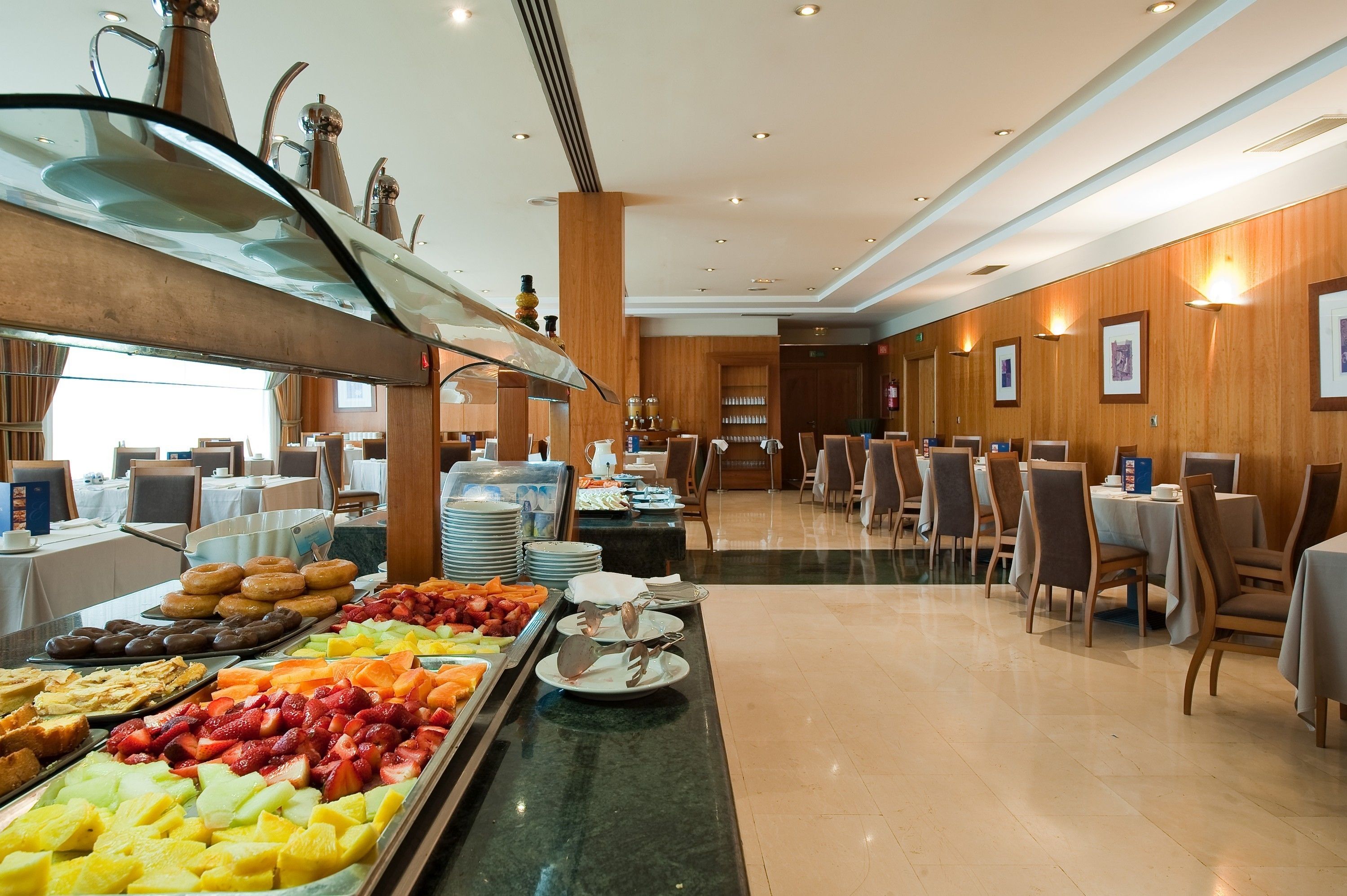 breakfast and brunch served