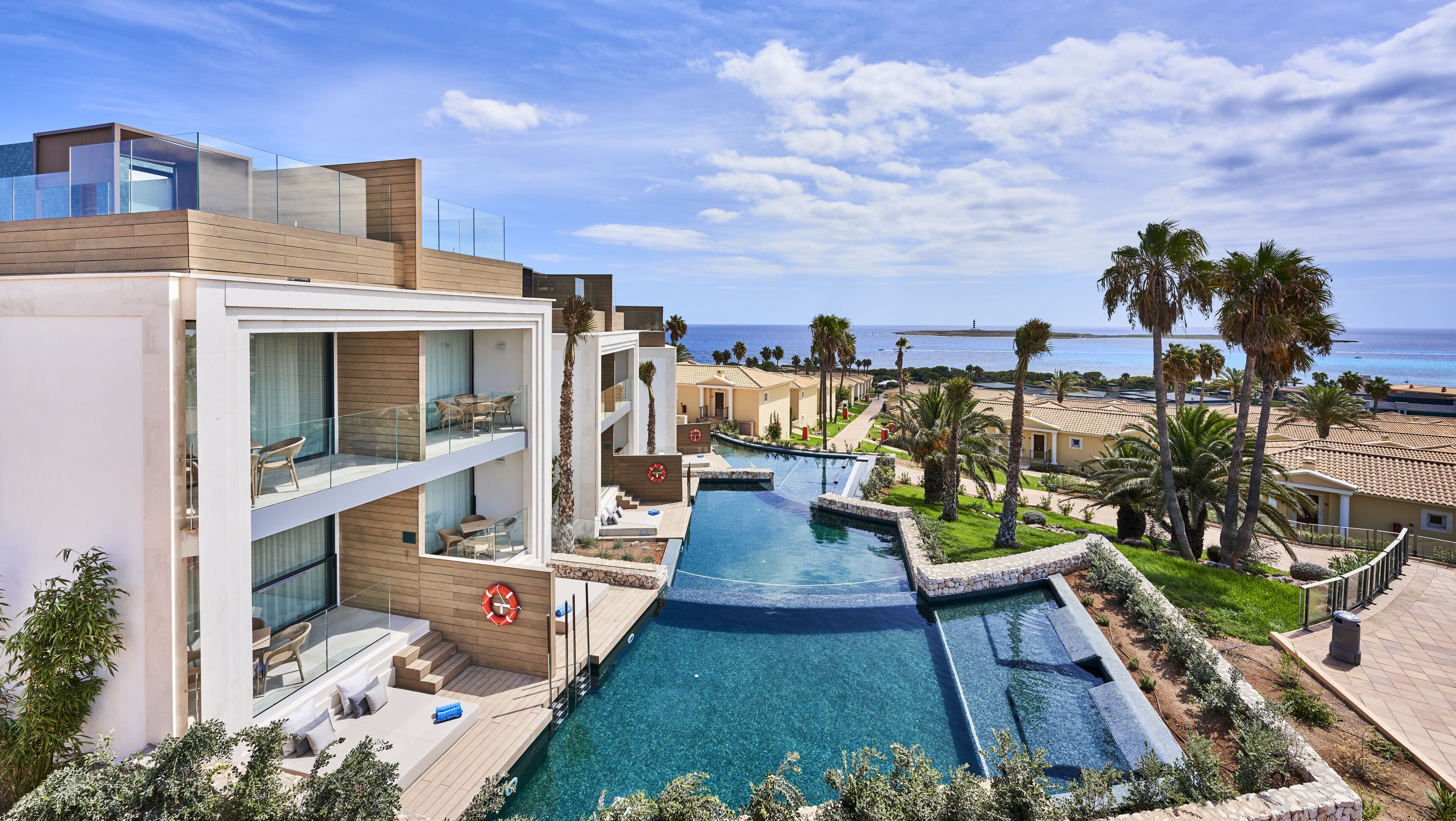 1 bedroom, laptop workspace, free cribs/infant beds, free WiFi