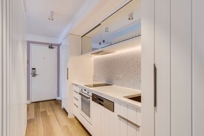 Apartment, 1 Bedroom | Private kitchen