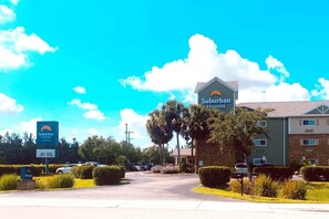 Exterior - Suburban Studios Fort Myers Cape Coral (Fort Myers)