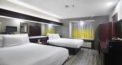 Microtel Inn & Suites by Wyndham Meridian