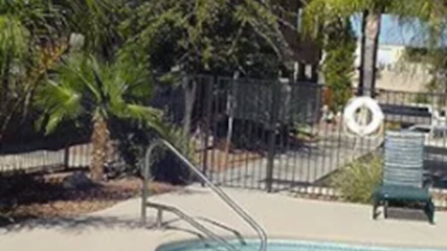 Catalina Inn