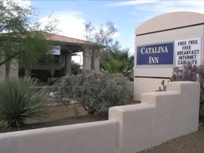 Exterior - Catalina Inn (Tucson)
