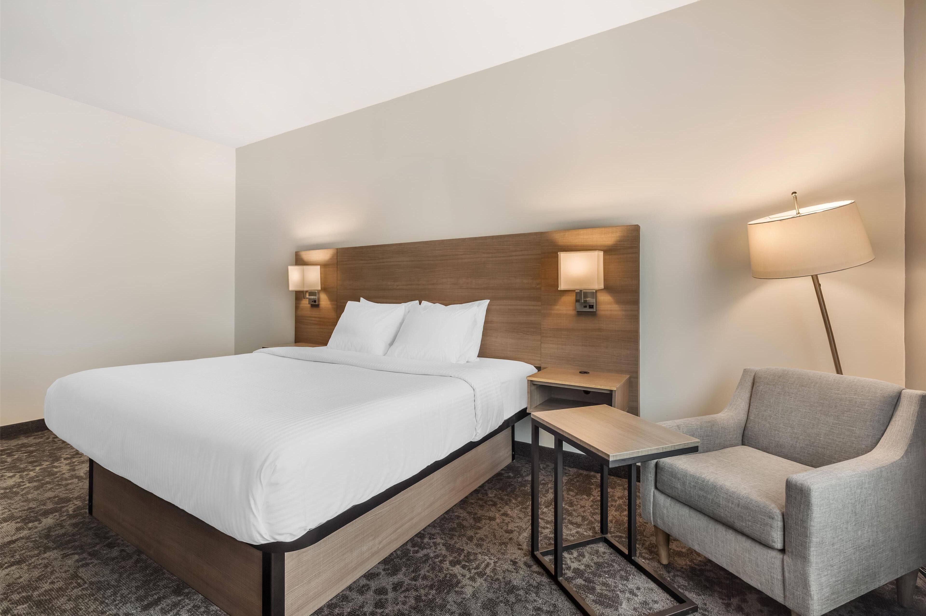 標準客房, 1 張特大雙人床, 無障礙, 非吸煙房 | 書桌、手提電腦工作空間、隔音、摺床/加床 (收費)