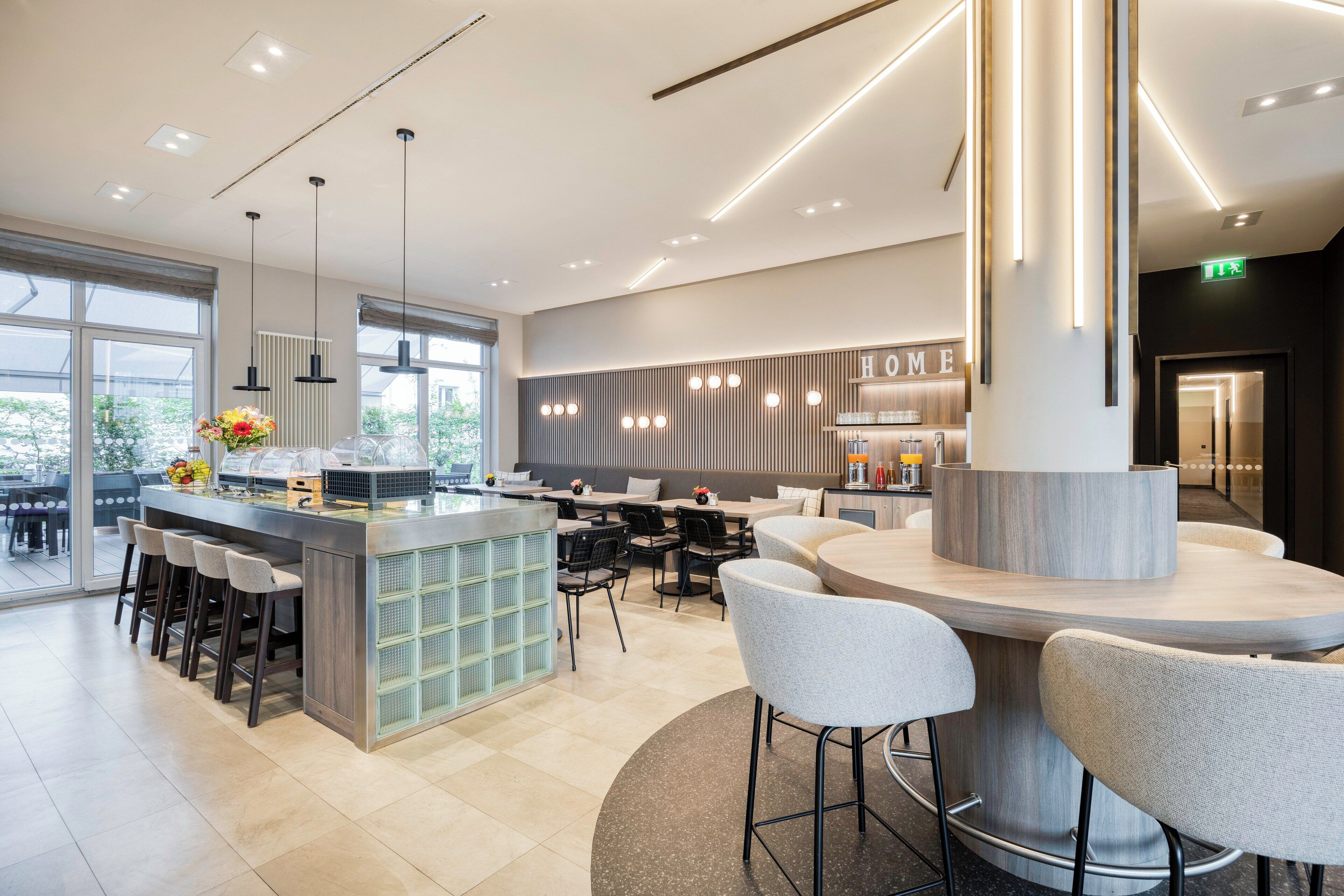 Daily buffet breakfast (EUR 19 per person)