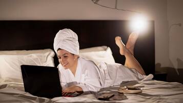 Superior Room, 1 Double Bed | Minibar, in-room safe, desk, blackout drapes