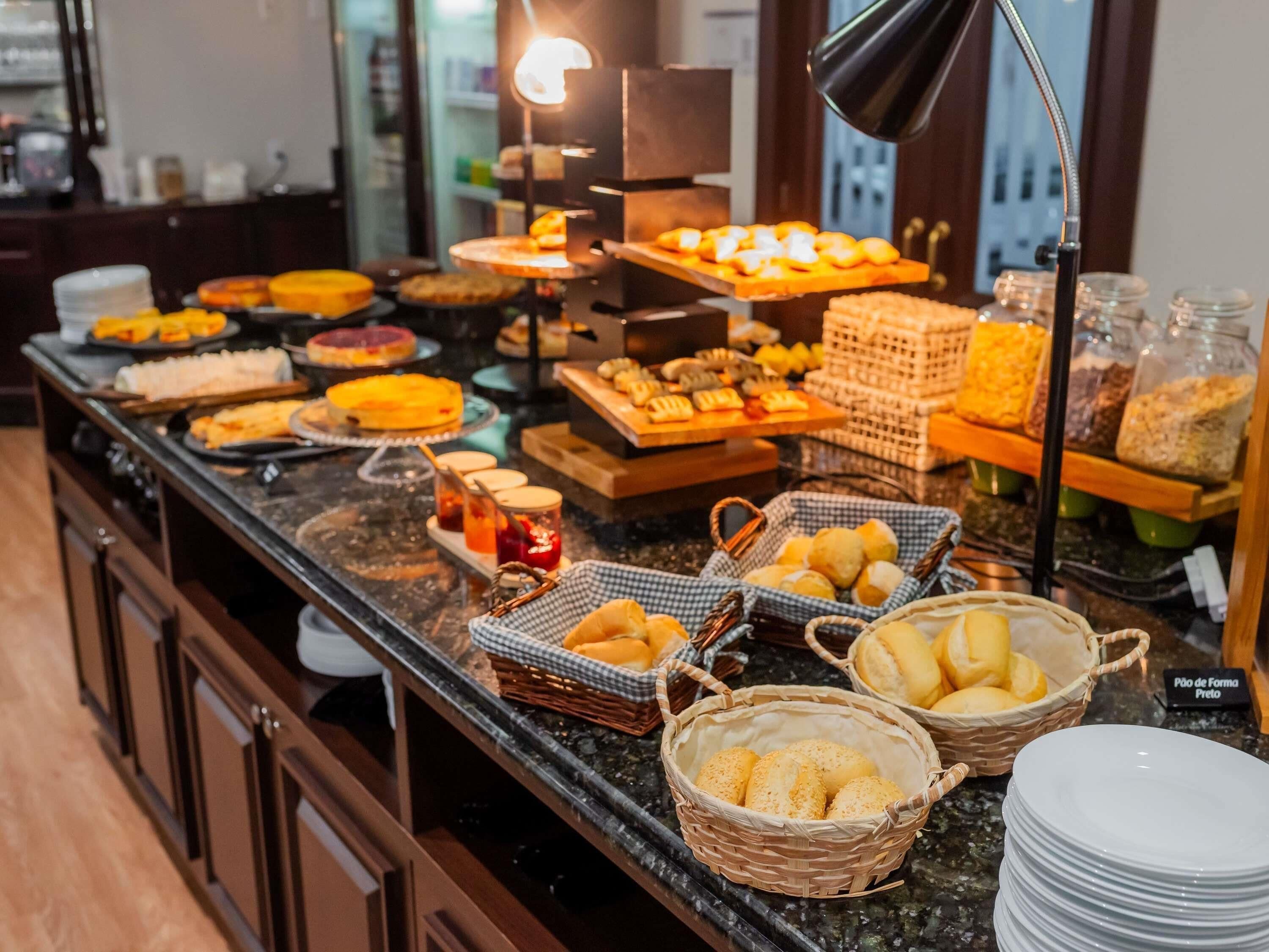 每日供应自助式早餐（每人 BRL 70.00）