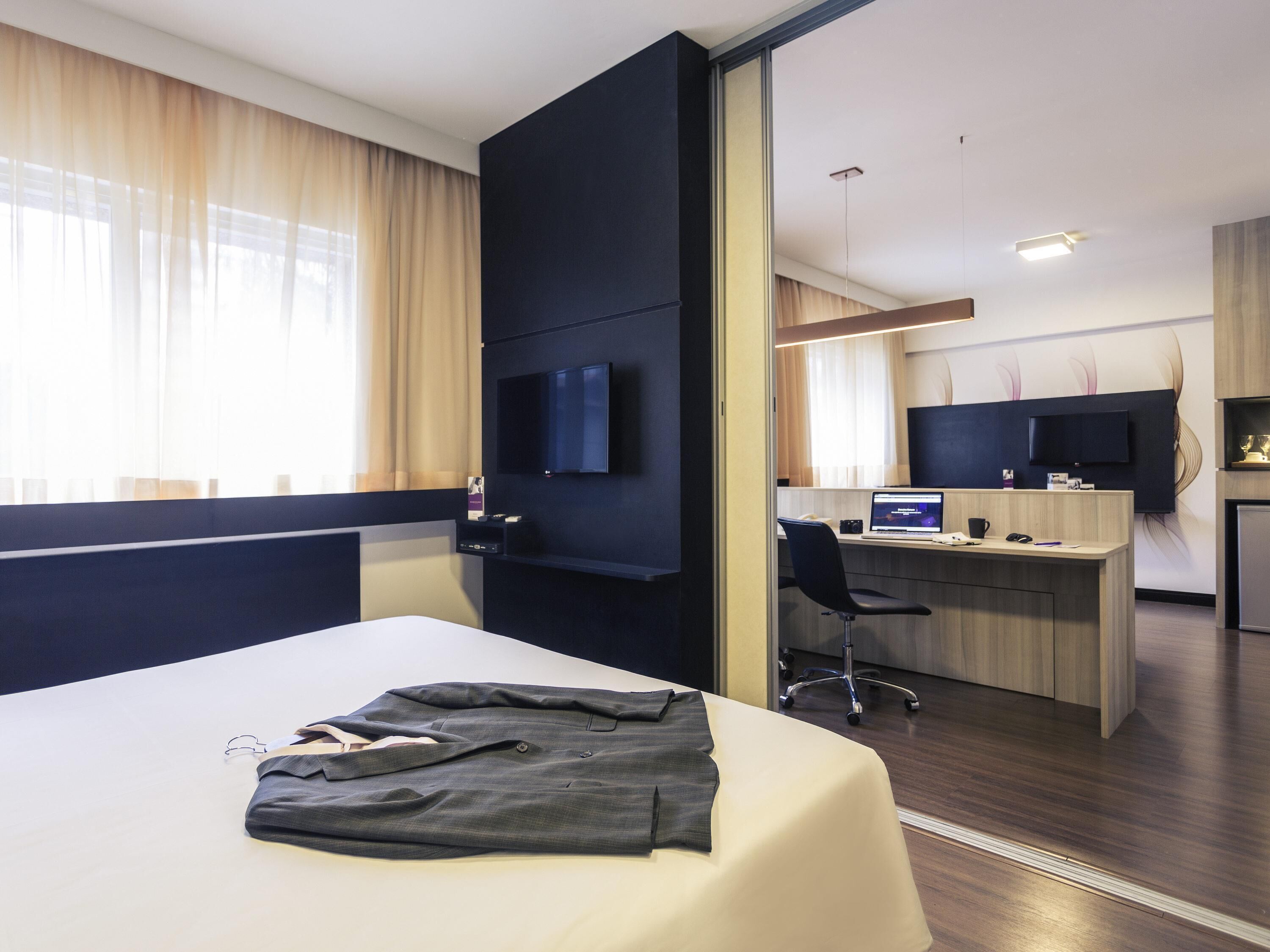 Superior Suite, 1 Queen Bed with Sofa bed | Minibar, in-room safe, desk, laptop workspace