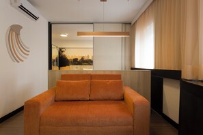 Superior Suite, 1 Queen Bed with Sofa bed | Living area