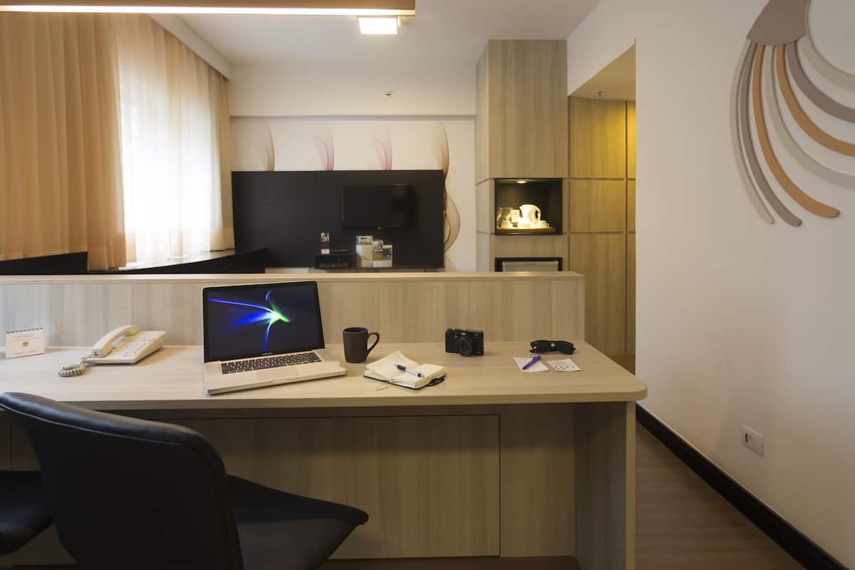 Suite Supérieure, 1 grand lit et 1 canapé-lit