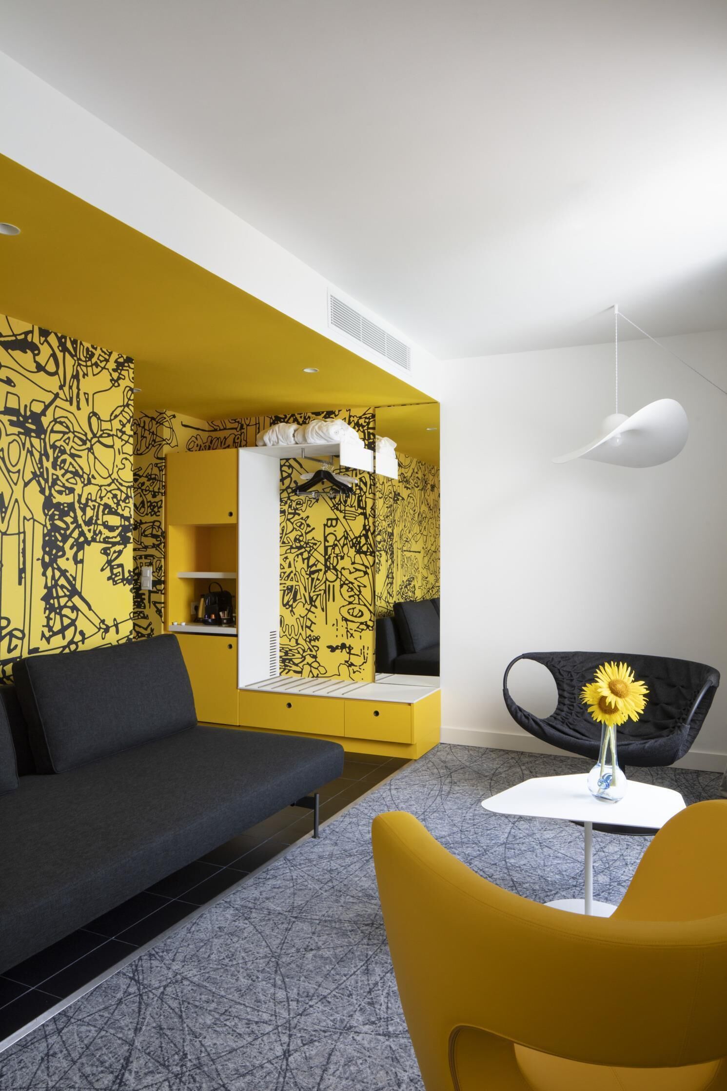 1 bedroom, premium bedding, minibar, in-room safe