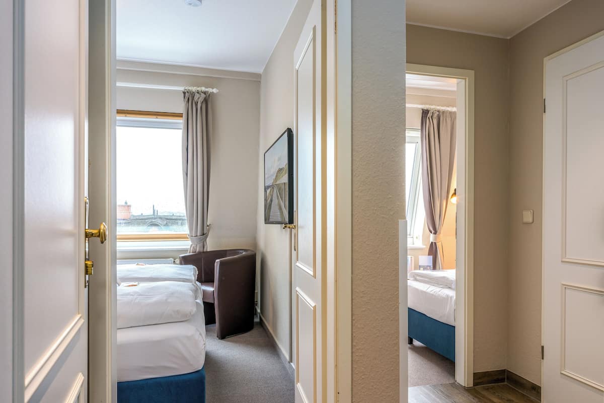 Ropa de cama hipoalergénica y minibar