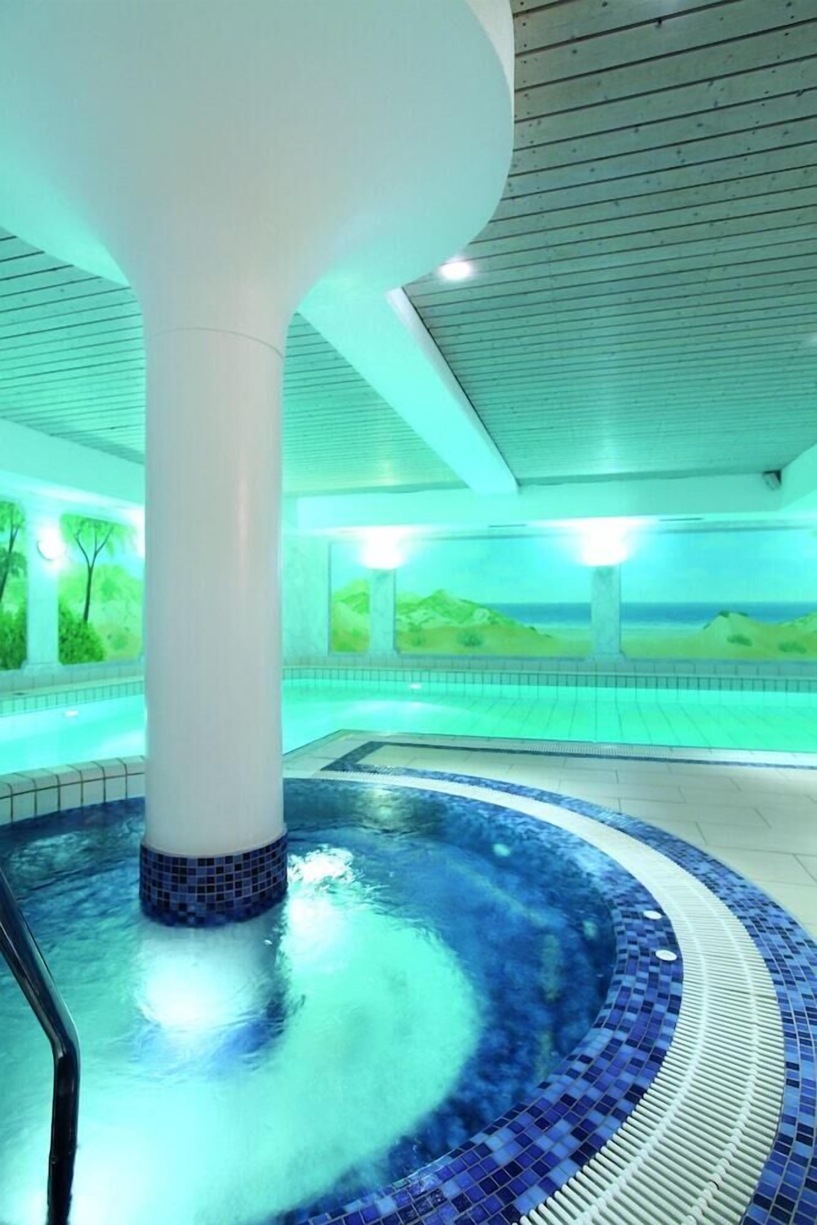 Indoor pool, outdoor pool, open 7:00 AM to 10:00 PM, sun loungers