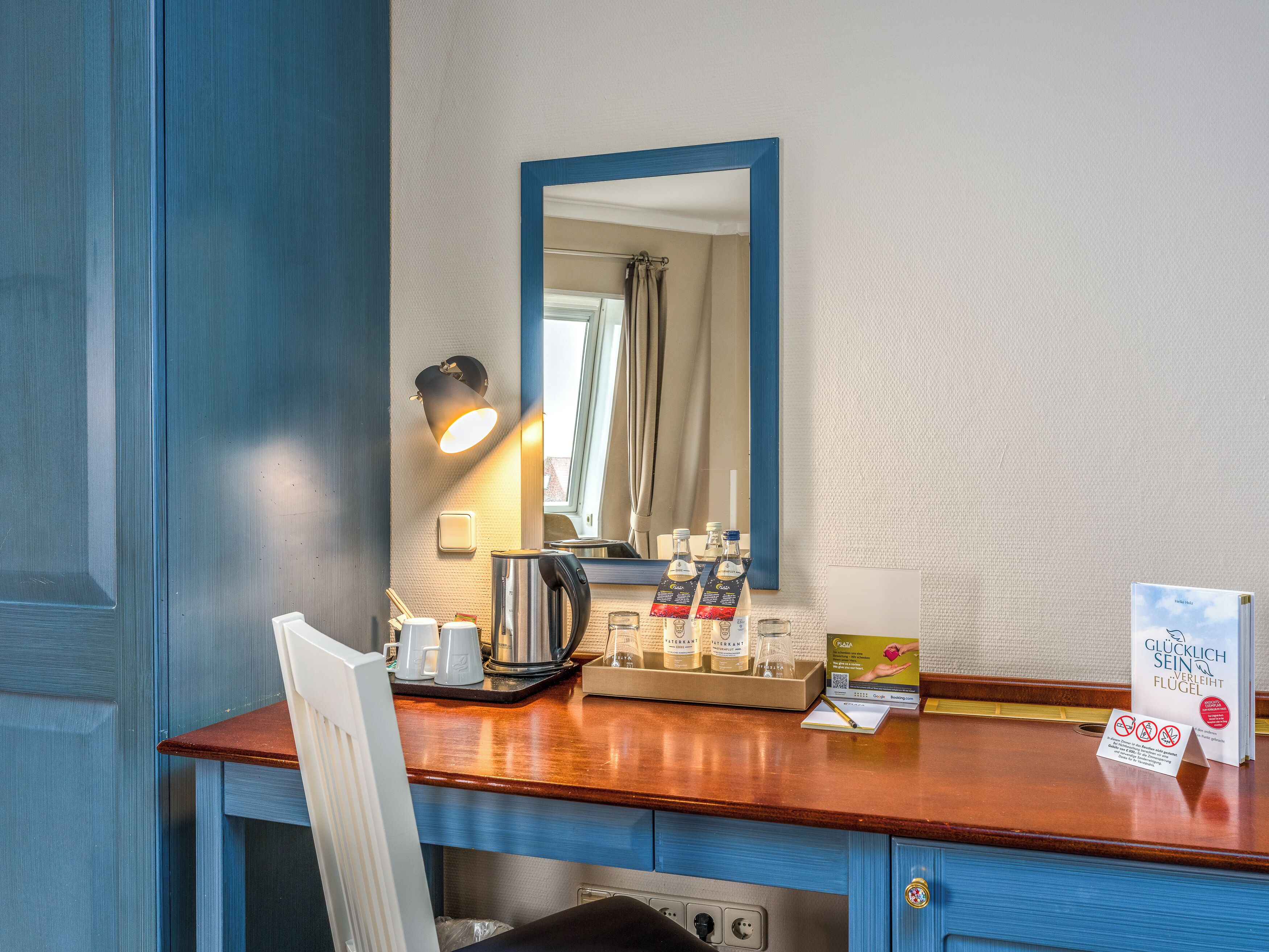 Premium-Doppelzimmer, Meerblick | Allergikerbettwaren, Minibar, Zimmersafe, Schreibtisch