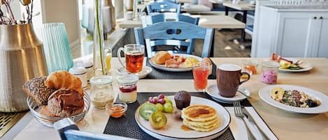 Desayuno buffet incluido todos los días